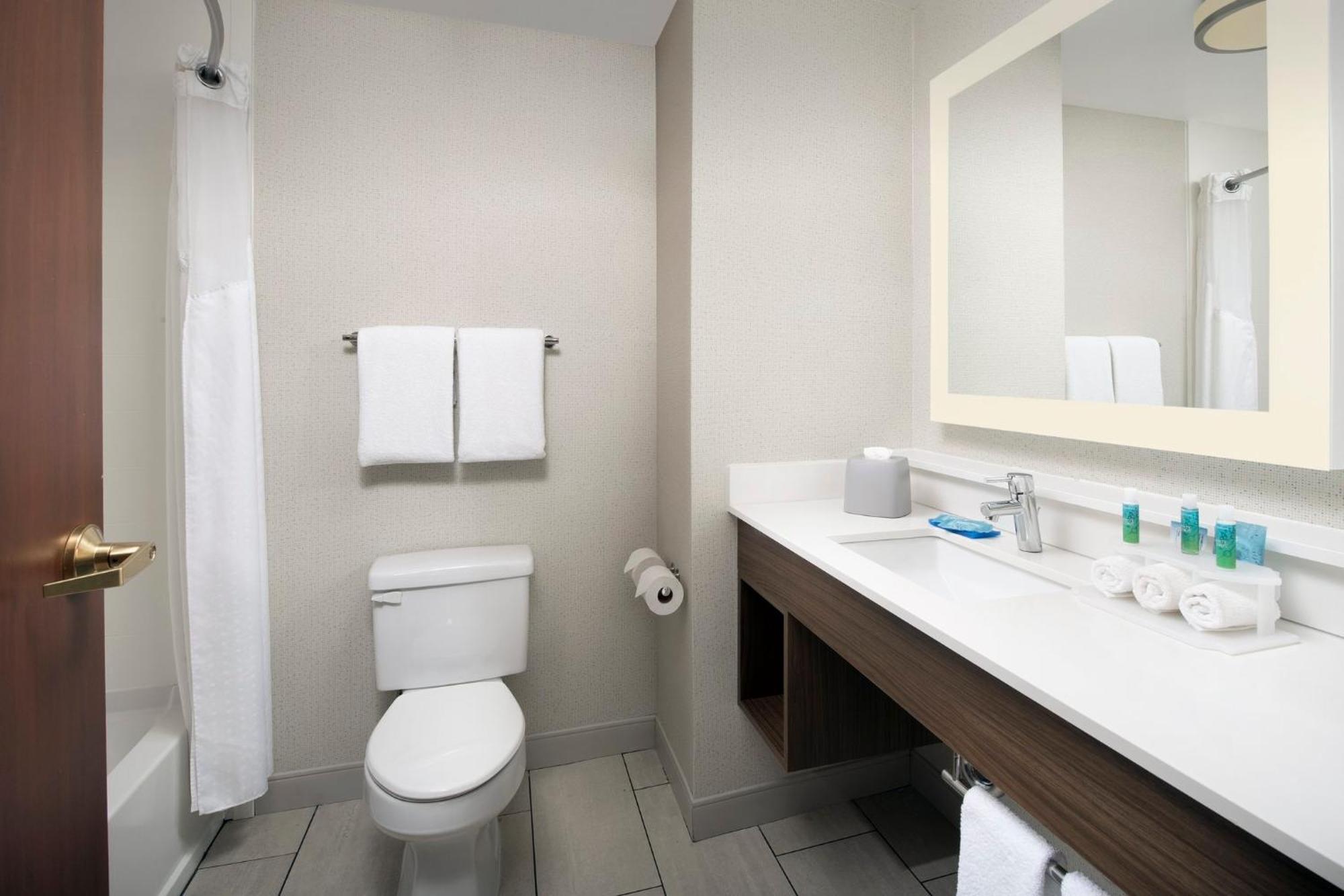 Express Knoxville-strawberry Plains By Ihg Hotel Knoxville