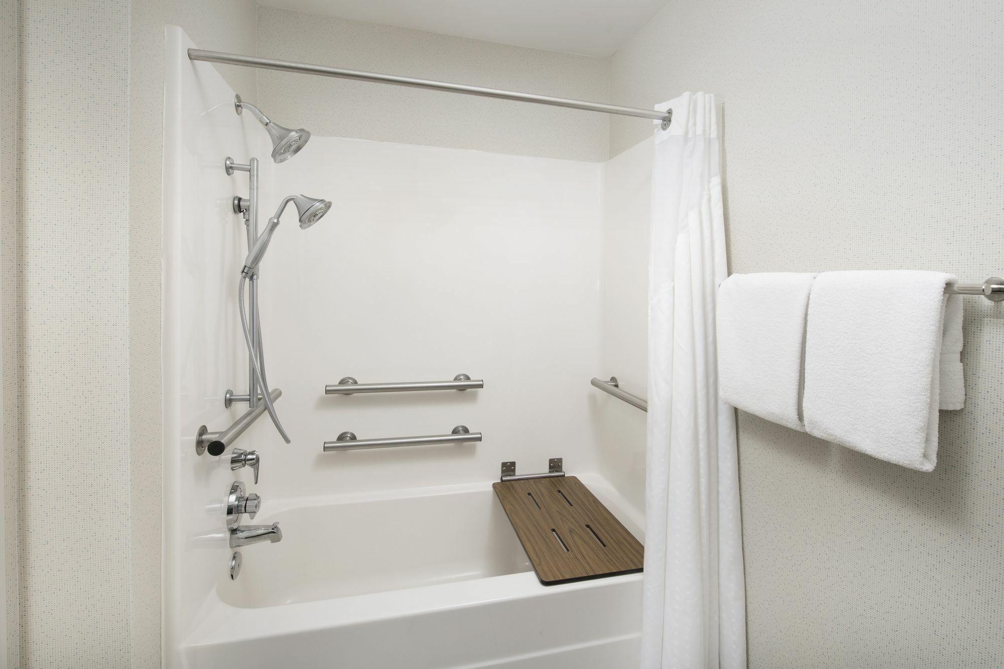 Hotel Express Knoxville-strawberry Plains By Ihg Knoxville
