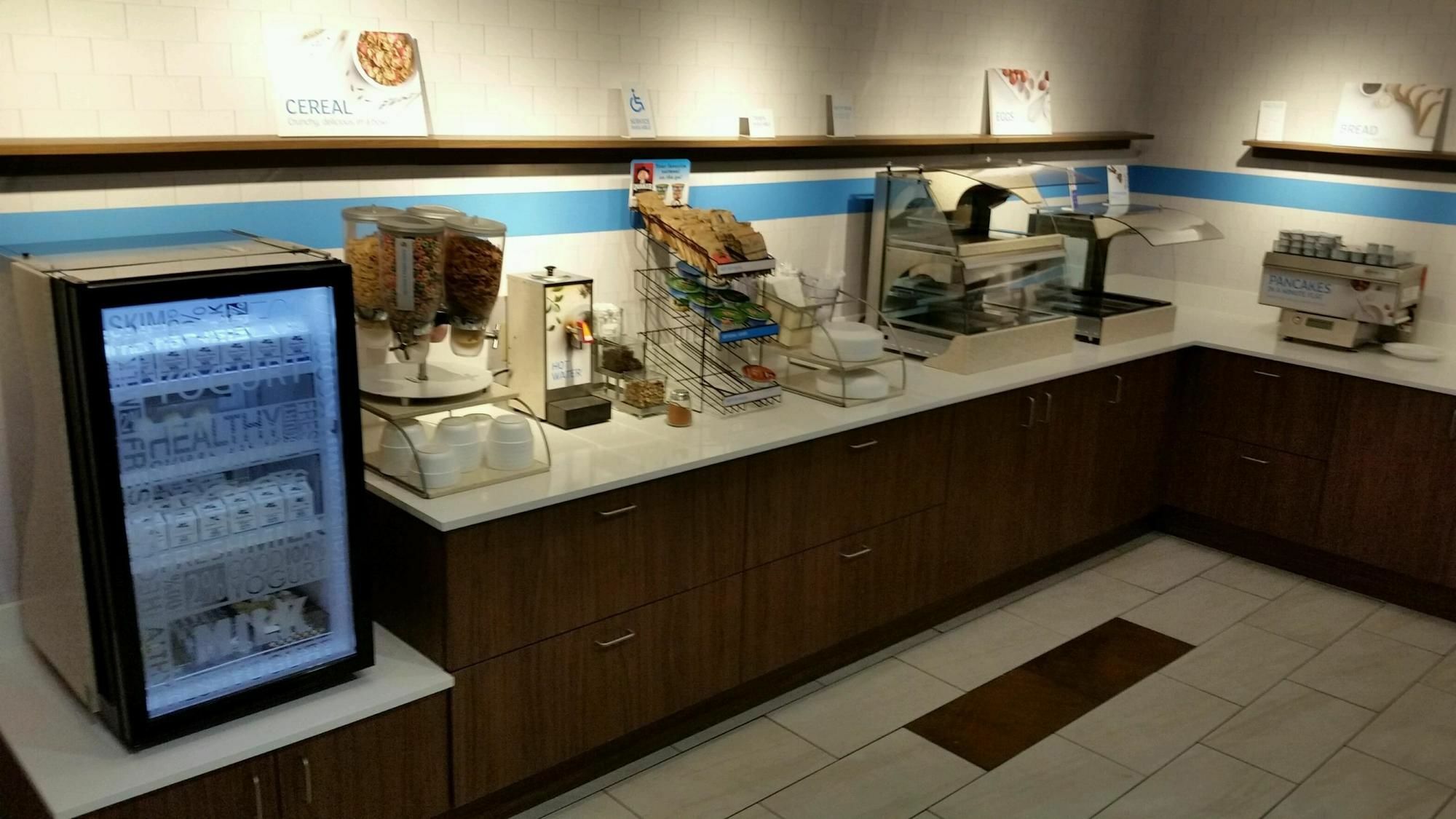 Express Knoxville-strawberry Plains By Ihg Hotel 2*