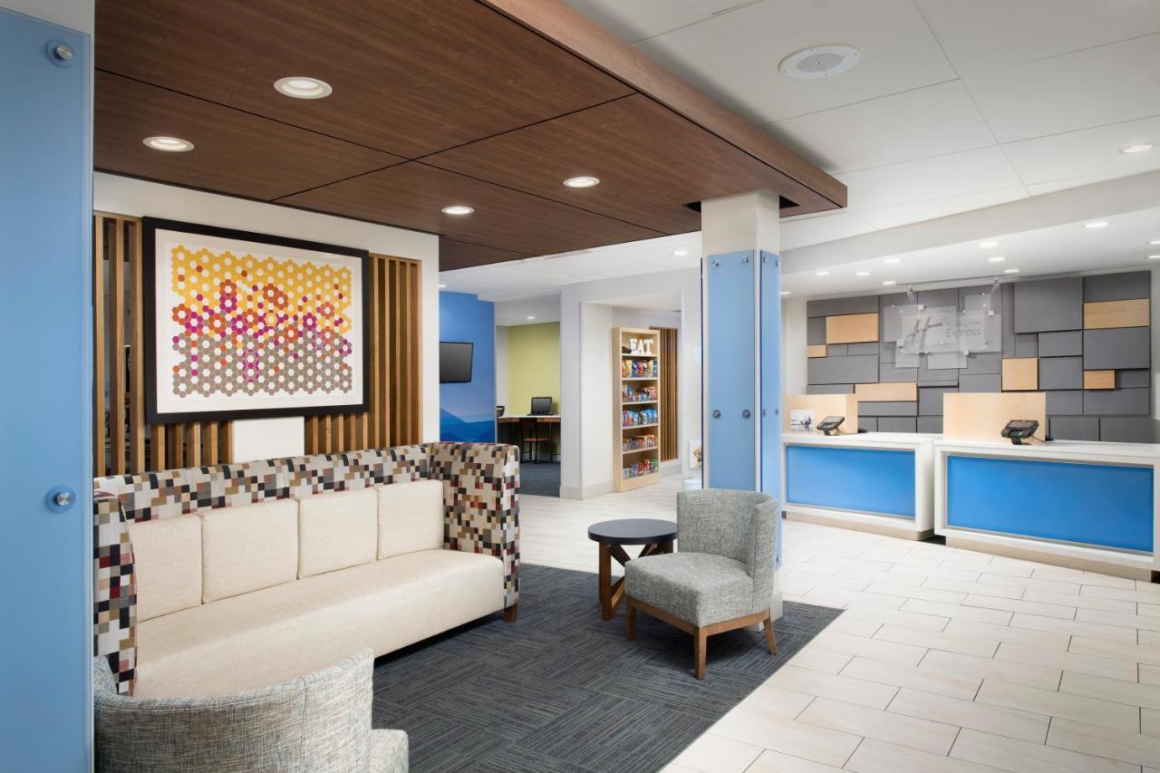 Hotel Express Knoxville-strawberry Plains By Ihg